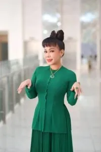 Việt Hương